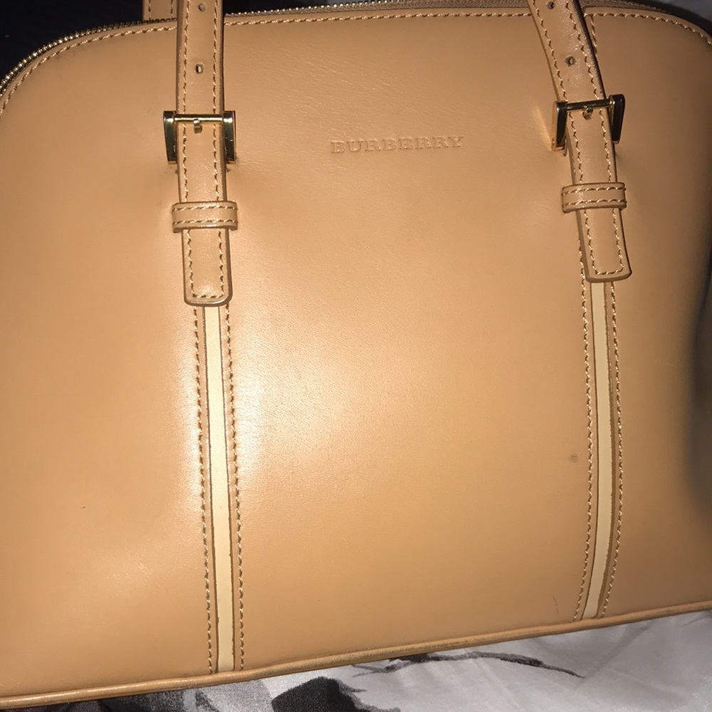 💜💜Authentic Burberry Handbag💜💜 - Picture 16 of 16